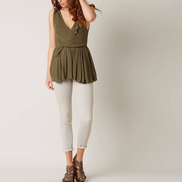 💕Free People Ruffle Tank Top💕 - Picture 8 of 9